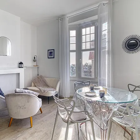 L'attitude - A 20 M De La Apartmán