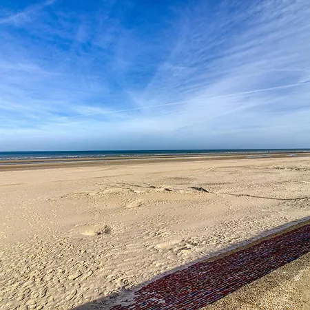 L’attitude - à 300 M De La * Bray-Dunes
